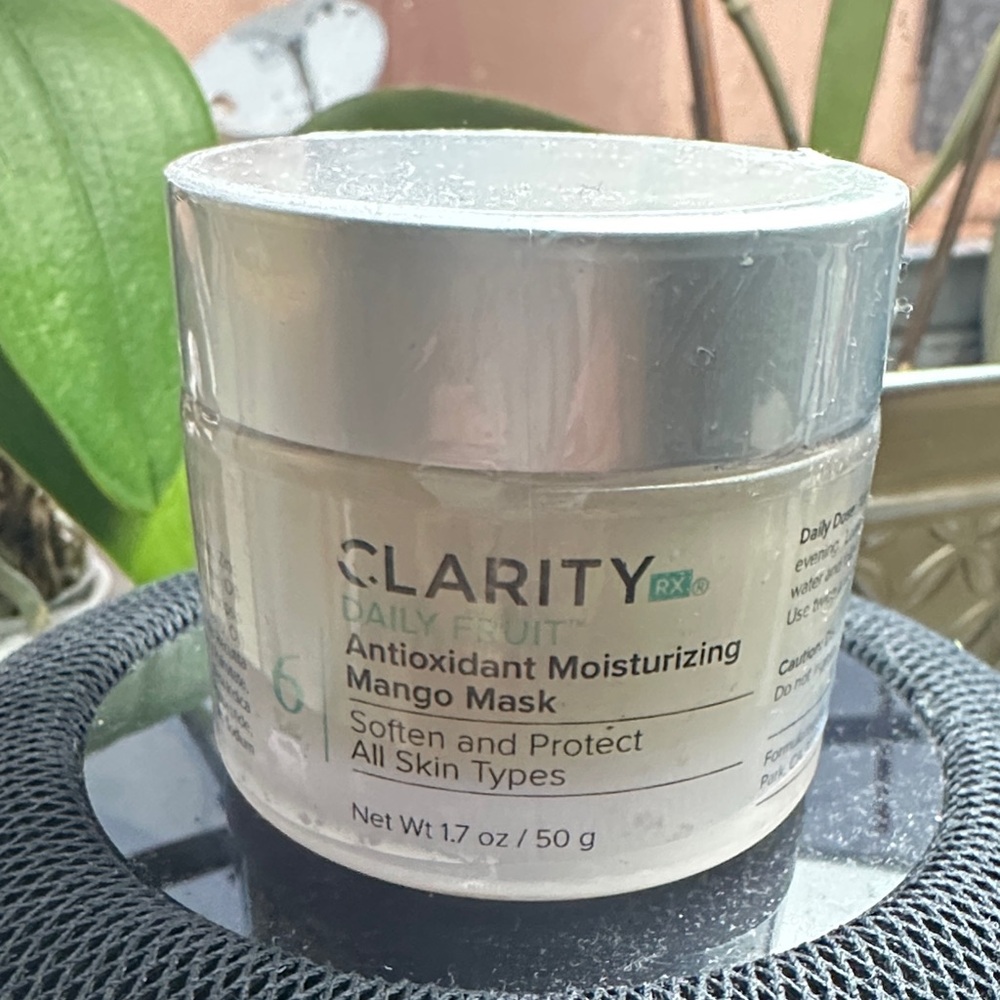 NWT Silver Antioxidant Moisturizing Mango Mask